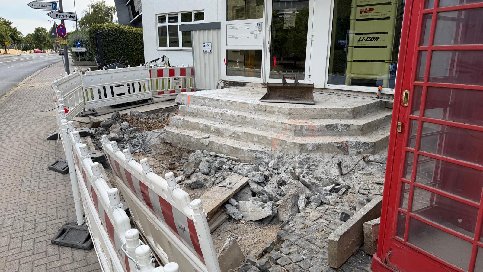 Neugestaltung des Eingangsbereichs bei LI-COR